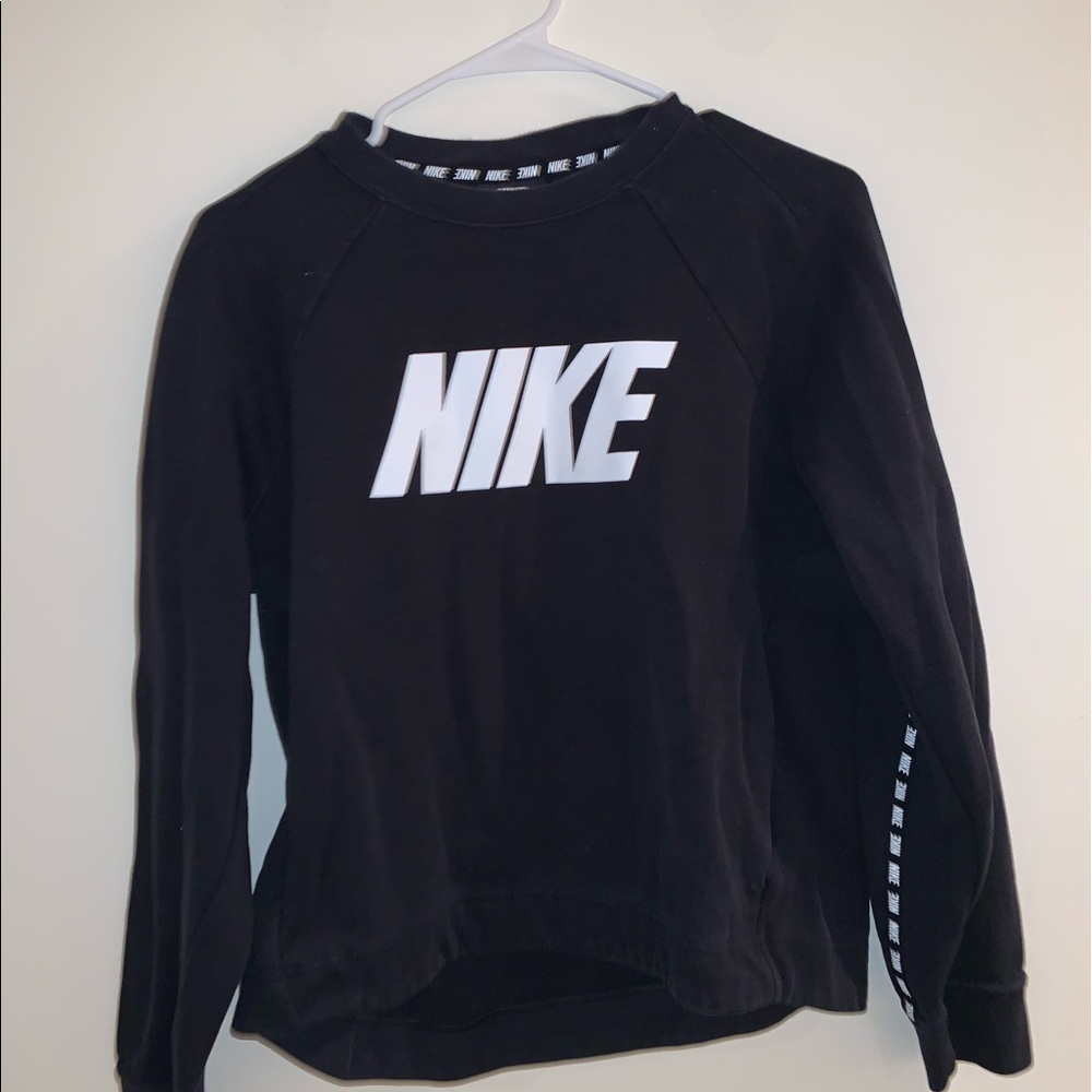 Black Nike Crew Neck